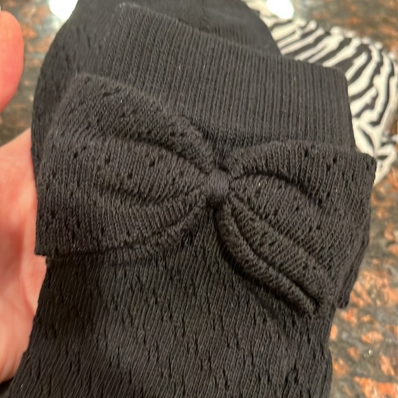 One Size Over The Knee Eyelet Long Socks With Big Eyelet Bow Set of 2 - Picture 13 of 13